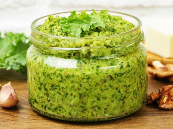 Leckeres Ölich Walnuss Pesto – sehr köstlich und schnell - Ölich